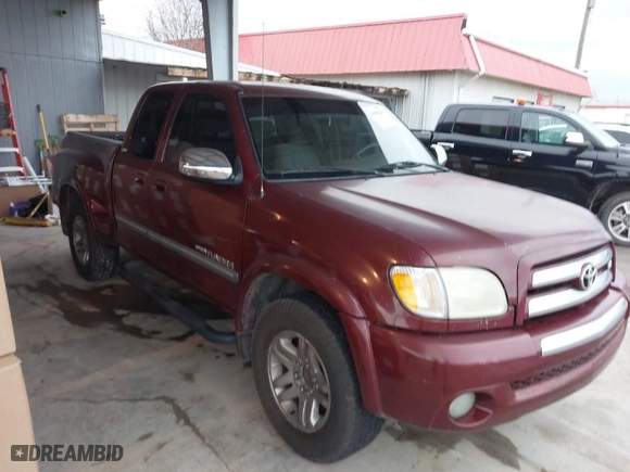 2004 Toyota Tundra SR5 with VIN 5TBRT34174S449772, listed as a IAAI auction lot 41942624 with 331,382 mi miles. Bid and sale history available at carsss.com. Image 1.