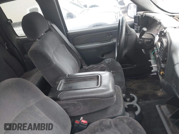 2002 Chevrolet Silverado 1500 LT with VIN 2GCEC19T821380843, listed as a IAAI auction lot 42095940 with 309,450 mi miles and . Bid and sale history available at DreamBid. Image 5.