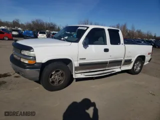 1999 Chevrolet Silverado 1500 LT with VIN 1GCEK19T9XE190106, listed as a Copart auction lot 45158235 with 300,786 mi miles and Salvage Title. Bid and sale history available at carsss.com. Image 1.