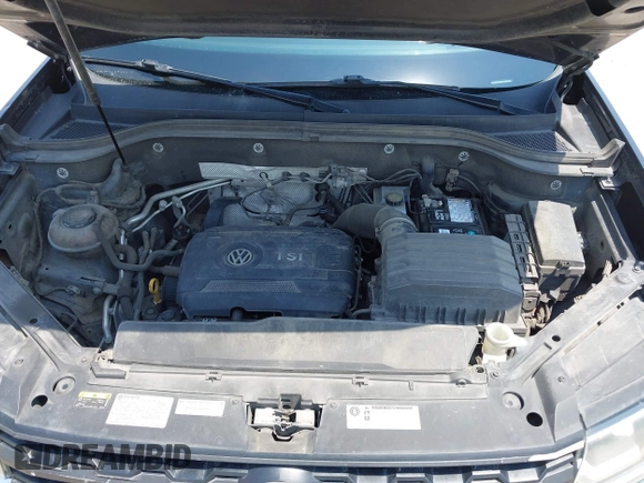 2018 Volkswagen Atlas SE z VIN 1V2DP2CA0JC600433, wystawiony jako IAAI lot #42232714 z przebiegiem 125 124 mil mil oraz . Historia ofert i sprzedaży dostępna na DreamBid. Obrazek 10.