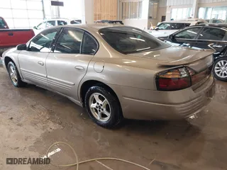 2002 Pontiac Bonneville SE with VIN 1G2HX54K424128538, listed as a IAAI auction lot 41606130 with 147,048 mi miles. Bid and sale history available at carsss.com. Image 3.