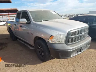 2013 Ram 1500 Express z VIN 1C6RR6FT8DS707009, wystawiony jako IAAI lot #41492721 z przebiegiem 305 297 mil mil oraz . Historia ofert i sprzedaży dostępna na DreamBid. Obrazek 1.