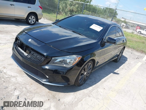 2017 Mercedes-Benz CLA 250 z VIN WDDSJ4EB0HN445169, wystawiony jako IAAI lot #42015788 z przebiegiem 58 900 mil mil oraz . Historia ofert i sprzedaży dostępna na DreamBid. Obrazek 2.