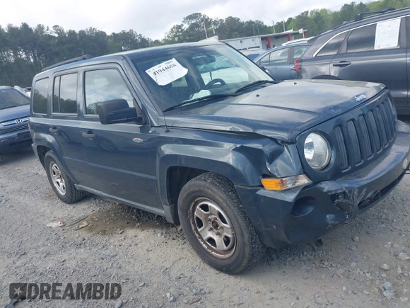 2008 Jeep Patriot Sport with VIN 1J8FT28W98D762682, listed as a IAAI auction lot 41944608 with 189,000 mi miles. Bid and sale history available at carsss.com. Image 13.