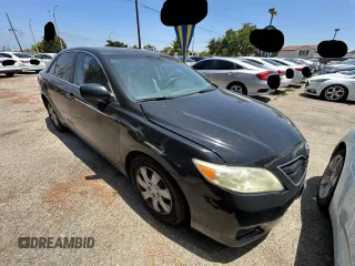 2010 Toyota Camry z VIN 4T1BF3EKXAU090976, wystawiony jako Copart lot #61294575 z przebiegiem 173 408 mil mil oraz Czysty tytuł • Clean title. Historia ofert i sprzedaży dostępna na DreamBid. Obrazek 1.