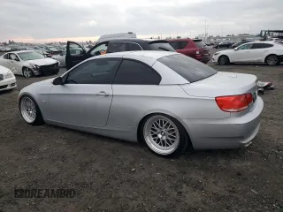 2007 BMW 3 Series 328i with VIN WBAWR33507PX75132, listed as a Copart auction lot 80589484 with 123,857 mi miles and Clean title. Bid and sale history available at DreamBid. Image 2.