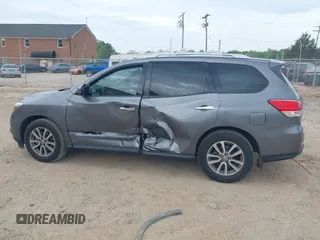 2016 Nissan Pathfinder Platinum with VIN 5N1AR2MN0GC604535, listed as a IAAI auction lot 42128203 with 119,722 mi miles and . Bid and sale history available at DreamBid. Image 13.