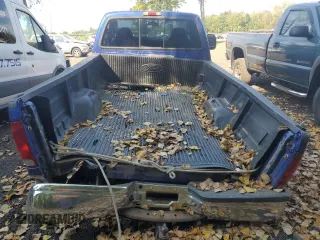 2003 Ford Super Duty F-250 XL with VIN 1FTNF21L13EA76360, listed as a Copart auction lot 70900944 with Not Provided miles and Salvage Title. Bid and sale history available at carsss.com. Image 6.