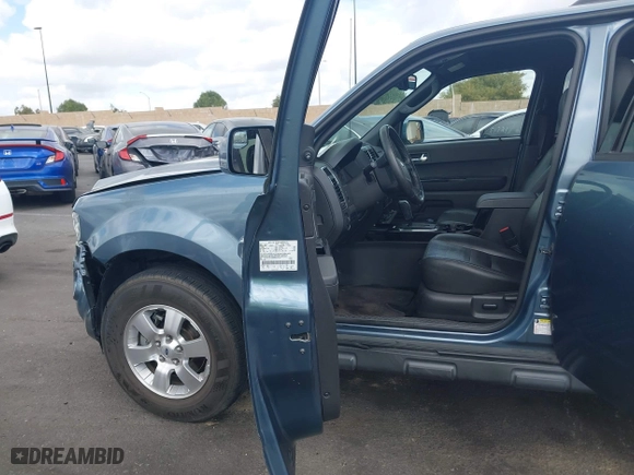 2011 Ford Escape Limited with VIN 1FMCU0EG9BKA56173, listed as a IAAI auction lot 41889169 with 109,825 mi miles. Bid and sale history available at carsss.com. Image 5.