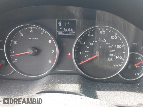 2013 Subaru Outback Premium z VIN 4S4BRBCC1D3206265, wystawiony jako IAAI lot #41850594 z przebiegiem 380 708 mil mil oraz . Historia ofert i sprzedaży dostępna na DreamBid. Obrazek 7.