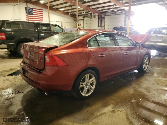 2015 Volvo S60 T5 Drive-E Premier Plus with VIN YV126MFC4F1317471, listed as a Copart auction lot 47539455 with 86,836 mi miles and Salvage Title. Bid and sale history available at carsss.com. Image 3.
