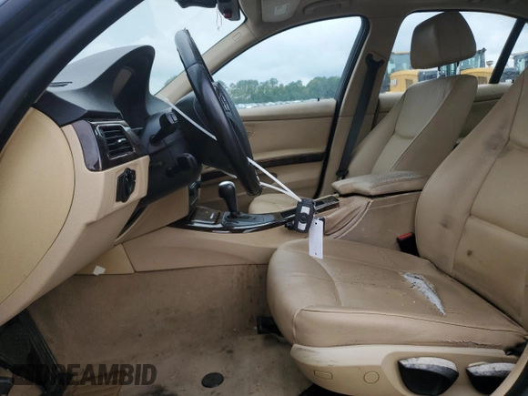 2006 BMW 3 Series 325i with VIN WBAVB135X6PT23238, listed as a Copart auction lot 62383815 with 274,464 mi miles and Salvage title. Bid and sale history available at DreamBid. Image 7.