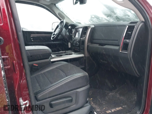 2018 Ram 2500 Big Horn with VIN 3C6UR5DL2JG342112, listed as a IAAI auction lot 41483144 with 80,613 mi miles. Bid and sale history available at carsss.com. Image 5.
