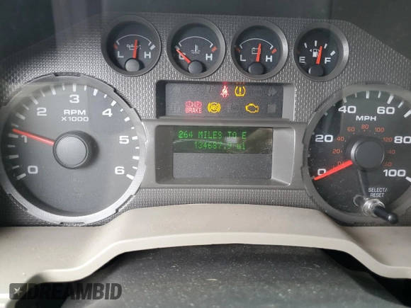 2010 Ford F-250 XL with VIN 1FTNF2B58AEA35902, listed as a Copart auction lot 66661294 with 134,687 mi miles and Salvage title. Bid and sale history available at DreamBid. Image 9.