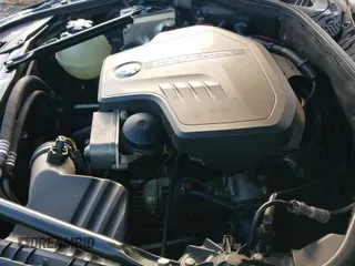 2013 BMW 5 Series 528i xDrive с VIN WBAXH5C52DDW16810, выставлен на аукционе IAAI как лот 43368644 с пробегом 148 642 миль миль и . История ставок и продаж доступна на DreamBid. Изображение 19.