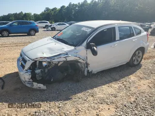 2011 Dodge Caliber Mainstreet z VIN 1B3CB3HA7BD116153, wystawiony jako Copart lot #53153945 z przebiegiem Nie podano mil oraz Szkody całkowita. Historia ofert i sprzedaży dostępna na DreamBid. Obrazek 1.