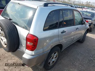 2005 Toyota RAV4 with VIN JTEHD20V656039576, listed as a IAAI auction lot 41905777 with 999,999 mi miles. Bid and sale history available at carsss.com. Image 4.