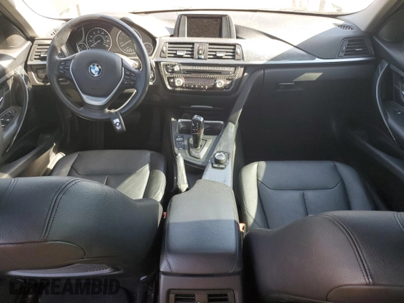 2015 BMW 3 Series 328i xDrive с VIN WBA3B5C55FF961871, выставлен на аукционе Copart как лот 56194425 с пробегом Не указан миль и Чистый • Clean title. История ставок и продаж доступна на DreamBid. Изображение 8.