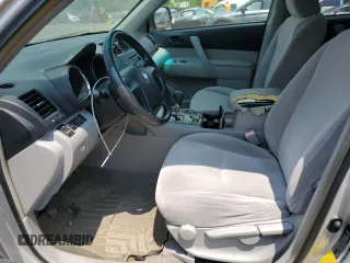 2008 Toyota Highlander z VIN JTEES41A282039375, wystawiony jako Copart lot #60996855 z przebiegiem 323 447 mil mil oraz Czysty tytuł • Clean title. Historia ofert i sprzedaży dostępna na DreamBid. Obrazek 7.