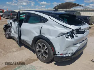 2023 Ford Mustang Mach-E Premium z VIN 3FMTK3SU2PMA96628, wystawiony jako IAAI lot #42225953 z przebiegiem Nie podano mil oraz . Historia ofert i sprzedaży dostępna na DreamBid. Obrazek 3.
