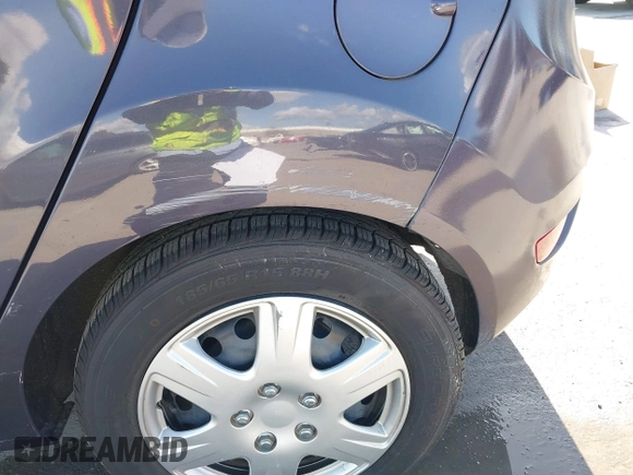 2013 Ford Fiesta SE with VIN 3FADP4EJ8DM221179, listed as a IAAI auction lot 41958070 with 197,454 mi miles. Bid and sale history available at carsss.com. Image 12.
