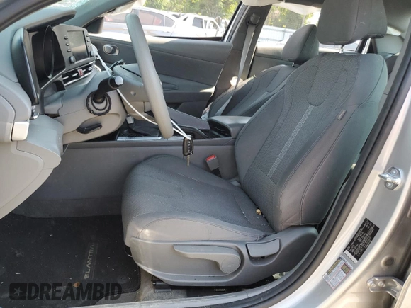 2023 Hyundai Elantra SE with VIN 5NPLL4AG4PH110439, listed as a Copart auction lot 63351534 with 32,492 mi miles and Salvage Title. Bid and sale history available at DreamBid. Image 7.