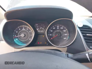2016 Hyundai Elantra SE with VIN 5NPDH4AE0GH712842, listed as a IAAI auction lot 42602307 with 250,480 mi miles and . Bid and sale history available at DreamBid. Image 7.