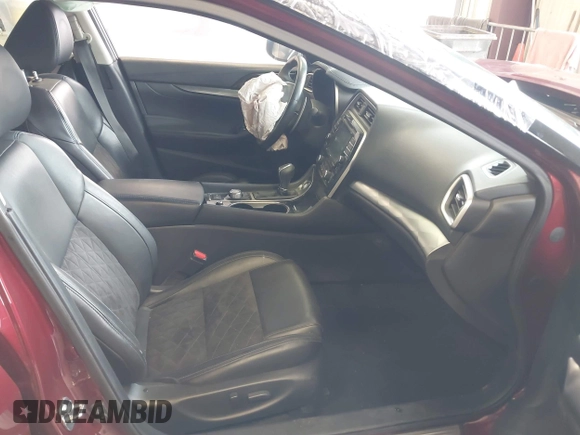 2017 Nissan Maxima SV z VIN 1N4AA6AP9HC416595, wystawiony jako IAAI lot #42385192 z przebiegiem 73 135 mil mil oraz . Historia ofert i sprzedaży dostępna na DreamBid. Obrazek 5.
