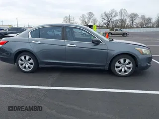 2010 Honda Accord EX-L z VIN 1HGCP3F88AA028844, wystawiony jako IAAI lot #41849673 z przebiegiem 232 689 mil mil oraz . Historia ofert i sprzedaży dostępna na DreamBid. Obrazek 13.