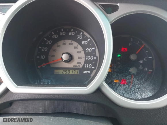 2005 Toyota 4Runner SR5 with VIN JTEZU14R658029145, listed as a IAAI auction lot 41899932 with 290,171 mi miles. Bid and sale history available at carsss.com. Image 7.