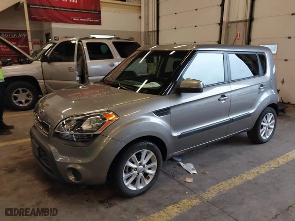 2013 Kia Soul + with VIN KNDJT2A62D7617925, listed as a IAAI auction lot 41117113 with 134,910 mi miles. Bid and sale history available at carsss.com. Image 2.