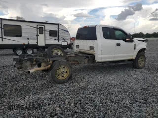 2019 Ford F-250 XL с VIN 1FD7X2B6XKEC82785, выставлен на аукционе Copart как лот 61335995 с пробегом 150 080 миль миль и На запчасти • Non repairable. История ставок и продаж доступна на DreamBid. Изображение 3.