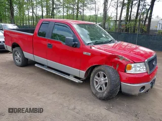 2007 Ford F-150 XLT with VIN 1FTPX14V07FA83135, listed as a IAAI auction lot 42065923 with 202,579 mi miles. Bid and sale history available at carsss.com. Image 1.