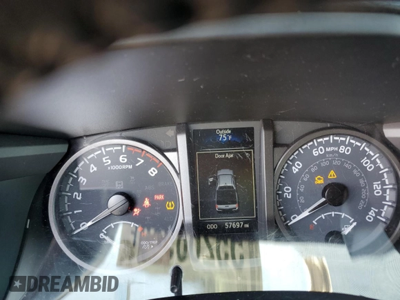 2022 Toyota Tacoma SR z VIN 3TYCZ5AN8NT076536, wystawiony jako Copart lot #55268985 z przebiegiem 57 697 mil mil oraz Szkoda całkowita • Salvage title. Historia ofert i sprzedaży dostępna na DreamBid. Obrazek 9.