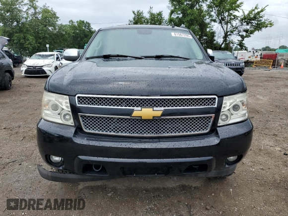 2008 Chevrolet Suburban LTZ with VIN 1GNFK16308J107400, listed as a Copart auction lot 61567295 with 272,454 mi miles and Salvage title. Bid and sale history available at DreamBid. Image 5.