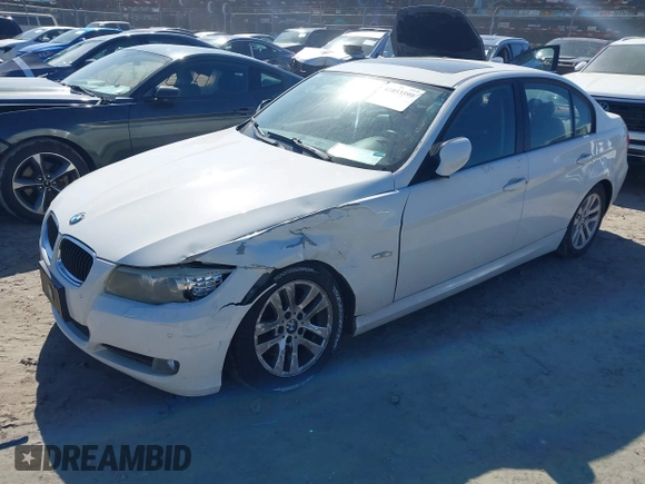 2009 BMW 3 Series 328i with VIN WBAPH575X9NM34039, listed as a IAAI auction lot 41853599 with 171,301 mi miles and . Bid and sale history available at DreamBid. Image 17.