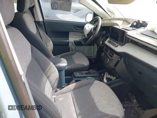 2022 Ford Maverick XL z VIN 3FTTW8E91NRA83544, wystawiony jako IAAI lot #41516295 z przebiegiem Nie podano mil oraz . Historia ofert i sprzedaży dostępna na DreamBid. Obrazek 5.