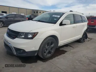2019 Dodge Journey Crossroad z VIN 3C4PDDGG9KT841494, wystawiony jako Copart lot #83827694 z przebiegiem 117 479 mil mil oraz Nie do naprawy • Non repairable. Historia ofert i sprzedaży dostępna na DreamBid. Obrazek 1.