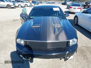 2007 Ford Mustang GT Deluxe with VIN 1ZVFT82H875263317, listed as a IAAI auction lot 41155196 with 69,631 mi miles and . Bid and sale history available at carsss.com. Image 12.