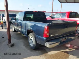 2005 Chevrolet Silverado 1500 LS with VIN 2GCEC19V951272494, listed as a IAAI auction lot 42058943 with 157,126 mi miles and . Bid and sale history available at DreamBid. Image 3.