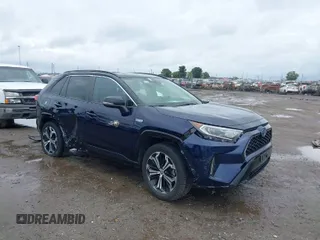 2021 Toyota RAV4 Prime XSE with VIN JTMEB3FV5MD019016, listed as a IAAI auction lot 40293573 with 66,669 mi miles. Bid and sale history available at carsss.com. Image 1.