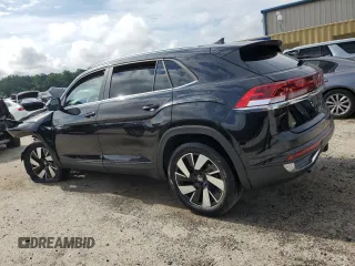 2025 Volkswagen Atlas SE with VIN 1V2WE2CA4SC224304, listed as a Copart auction lot 60569065 with 1,524 mi miles and Salvage title. Bid and sale history available at DreamBid. Image 2.
