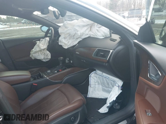 2013 Audi A7 Prestige with VIN WAU2GAFC1DN142732, listed as a IAAI auction lot 41396761 with 116,980 mi miles and . Bid and sale history available at DreamBid. Image 5.