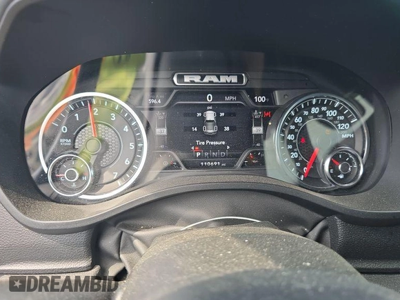 2023 Ram 1500 Big Horn z VIN 1C6RRFFG0PN574736, wystawiony jako IAAI lot #42832753 z przebiegiem 110 691 mil mil oraz . Historia ofert i sprzedaży dostępna na DreamBid. Obrazek 21.