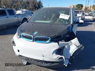 2014 BMW i3 with VIN WBY1Z4C57EV276810, listed as a IAAI auction lot 41370310 with Not provided miles and . Bid and sale history available at DreamBid. Image 16.