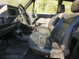 1982 Volkswagen Rabbit z VIN WVWCA0153CK006047, wystawiony jako Copart lot #74948744 z przebiegiem 127 659 mil mil oraz Szkody całkowita. Historia ofert i sprzedaży dostępna na DreamBid. Obrazek 7.