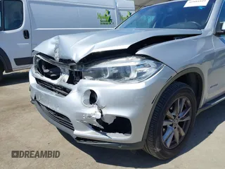 2014 BMW X5 sDrive35i with VIN 5UXKR2C54E0H31217, listed as a IAAI auction lot 41881021 with 163,492 mi miles. Bid and sale history available at carsss.com. Image 6.