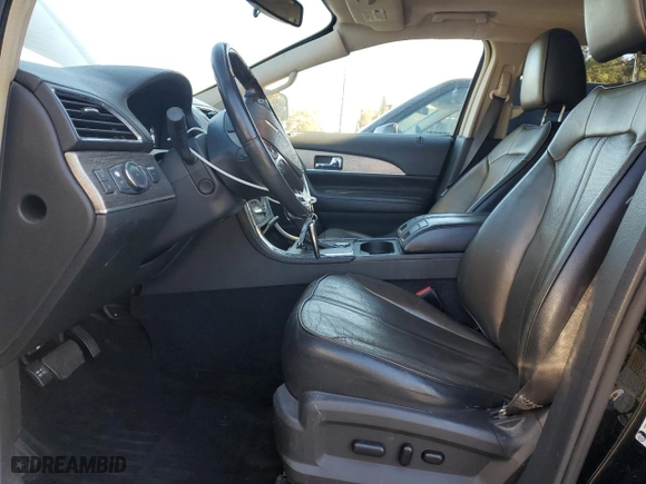 2011 Lincoln MKX with VIN 2LMDJ8JK6BBJ16267, listed as a Copart auction lot 47453095 with 186,506 mi miles and Non Repairable. Bid and sale history available at carsss.com. Image 7.