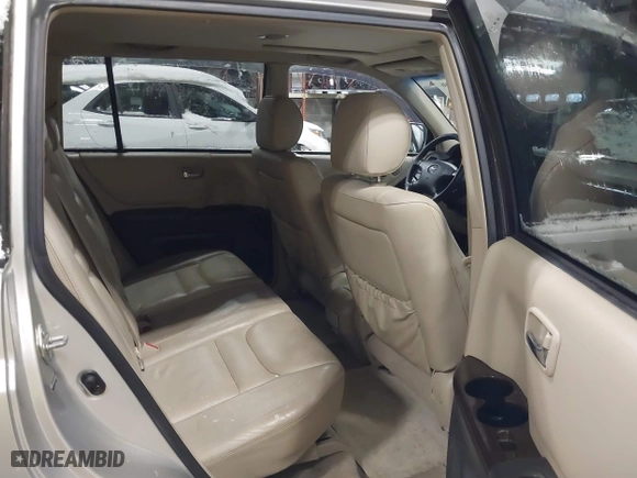 2003 Toyota Highlander with VIN JTEHF21A130133824, listed as a IAAI auction lot 40991566 with 161,244 mi miles. Bid and sale history available at carsss.com. Image 8.