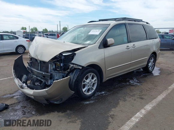 2005 Toyota Sienna XLE with VIN 5TDZA22C65S349045, listed as a IAAI auction lot 42014639 with 99,940 mi miles. Bid and sale history available at carsss.com. Image 2.